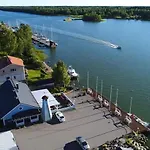 Inn Sininen Hetki Bed& Breakfast Majoitus Meren Aeaerellae Kaskinen