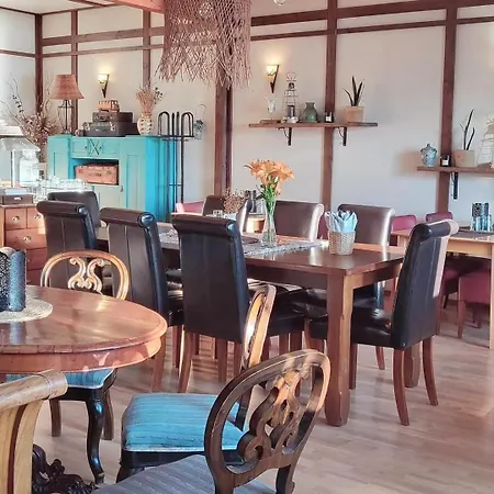 Inn Sininen Hetki Bed& Breakfast Majoitus Meren Aeaerellae