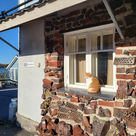 Inn Sininen Hetki Bed& Breakfast Majoitus Meren Aeaerellae