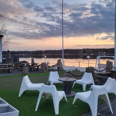 Sininen Hetki 4 X Sea Front Majatalot *